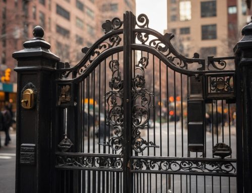 Best Locks for NYC Apartment Complex Gates